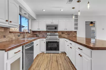 5416 Colonial Court, Flower Mound, TX 75028 - Photo 5