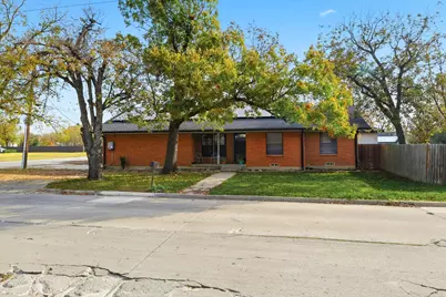 612 N 10th Street, Sanger, TX 76266 - Photo 1