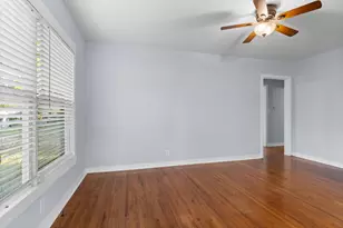 3800 Desert Ridge Dr, Fort Worth, TX 76116 - Photo 5