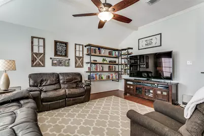1220 Shady Elm Lane, Lewisville, TX 75067 - Photo 3