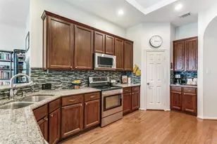 1220 Shady Elm Ln, Lewisville, TX 75067 - Photo 9