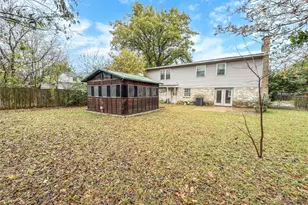 8636 Strathmore Dr, Dallas, TX 75238 - Photo 29