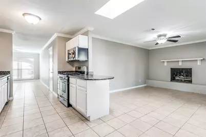 845 Lovers Lane, Grapevine, TX 76051 - Photo 9