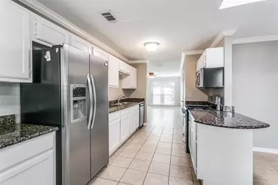 845 Lovers Lane, Grapevine, TX 76051 - Photo 13