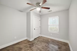 607 E Day St, Denison, TX 75021 - Photo 13