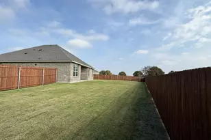 321 Gallant Man Ct, Granbury, TX 76049 - Photo 19