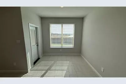 321 Gallant Man Court, Granbury, TX 76049 - Photo 3