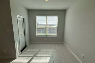 321 Gallant Man Ct, Granbury, TX 76049 - Photo 3