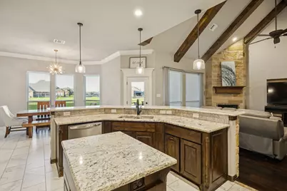 1020 Jesse James Lane, Springtown, TX 76082 - Photo 25