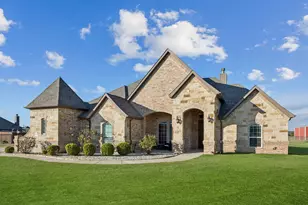 1020 Jesse James Ln, Springtown, TX 76082 - Photo 5