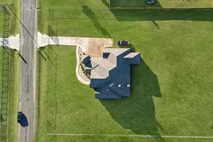 1020 Jesse James Ln, Springtown, TX 76082 - Photo 29