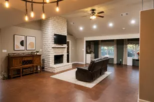420 Sessums Rd, Springtown, TX 76082 - Photo 5