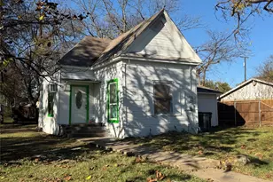 411 W Hester St, Sherman, TX 75090 - Photo 1