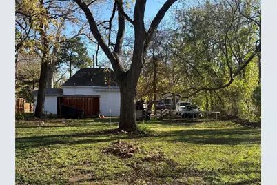 411 W Hester Street, Sherman, TX 75090 - Photo 11