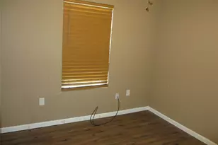 602 S Aquilla St, Itasca, TX 76055 - Photo 11