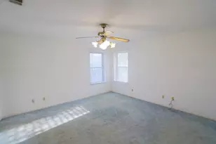 1009 Buchanan St, McGregor, TX 76657 - Photo 7