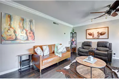 502 E Avenue J #C, Grand Prairie, TX 75050 - Photo 11