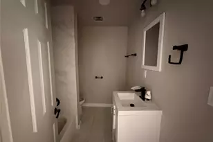 1115 S Glasgow Dr, Dallas, TX 75223 - Photo 11