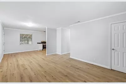 5345 Hensley Drive, Fort Worth, TX 76134 - Photo 11