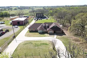 3612 Country Vista Dr, Burleson, TX 76028 - Photo 1