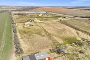 132 Windmill Dr, Tioga, TX 76271 - Photo 29