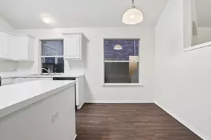 933 Paddington Dr E, Saginaw, TX 76131 - Photo 5