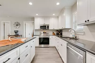 711 801C, Cleburne, TX 76031 - Photo 15