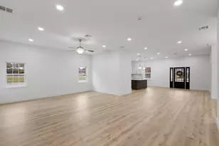 1812 Carpenter St, Bridgeport, TX 76426 - Photo 17