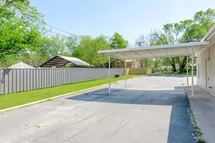 1812 Carpenter St, Bridgeport, TX 76426 - Photo 35