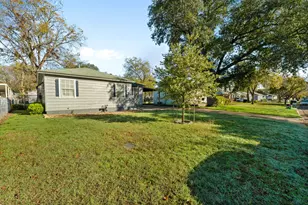 4820 Almena Rd, River Oaks, TX 76114 - Photo 3