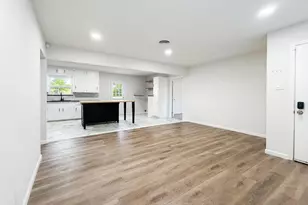 913 Zelda Dr, Hurst, TX 76053 - Photo 3