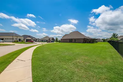 2011 Spieth Street, Granbury, TX 76048 - Photo 29