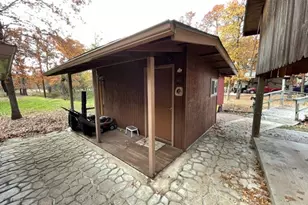 7118 Back Forty Ct, Granbury, TX 76049 - Photo 13