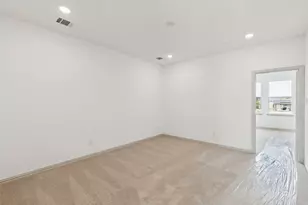 1029 Magdalena Wy, Midlothian, TX 76065 - Photo 13