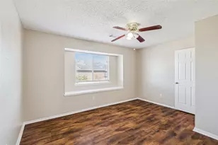 1116 Grand Central Pkwy, Saginaw, TX 76131 - Photo 19