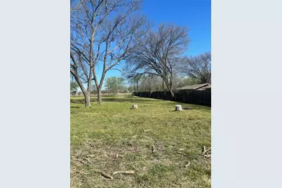 514 W Roosevelt Avenue, Whitney, TX 76692 - Photo 7