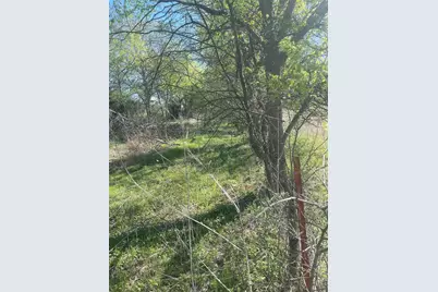 514 W Roosevelt Avenue, Whitney, TX 76692 - Photo 5