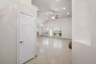 4412 Ridgeway Dr, Mansfield, TX 76063 - Photo 9