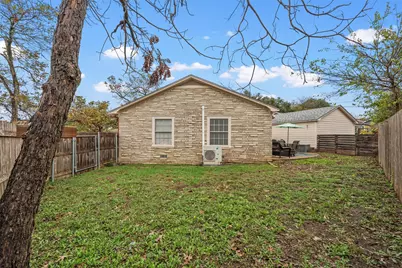 2425 N 32nd Street, Waco, TX 76708 - Photo 23