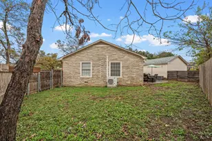 2425 N 32nd St, Waco, TX 76708 - Photo 23