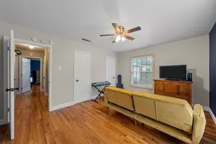 2425 N 32nd St, Waco, TX 76708 - Photo 17