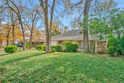 2716 Plover Lane, Irving, TX 75060 - Photo 3