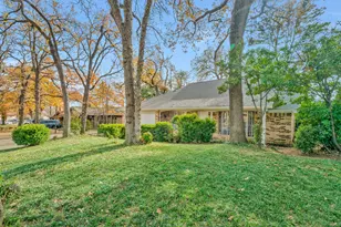 2716 Plover Ln, Irving, TX 75060 - Photo 3