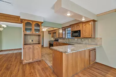 2716 Plover Lane, Irving, TX 75060 - Photo 13