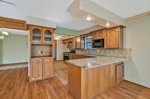 2716 Plover Ln, Irving, TX 75060 - Photo 13