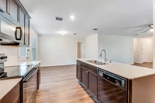 9287 Summerlee St, Dallas, TX 75227 - Photo 13