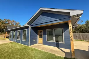 1215 Oak Dr, Denison, TX 75020 - Photo 1