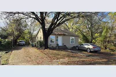 229 W Sycamore Street, Denton, TX 76201 - Photo 1