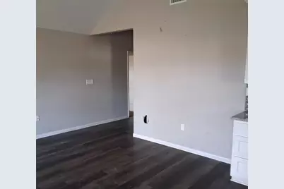 207 E McCoulskey Street, Terrell, TX 75160 - Photo 3