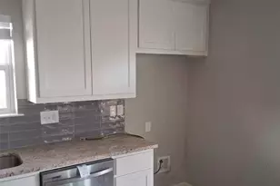 207 E McCoulskey St, Terrell, TX 75160 - Photo 7